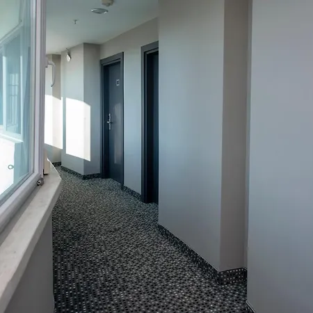 Otel Tourist 3*
