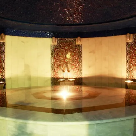 Tourist Hotell 3*